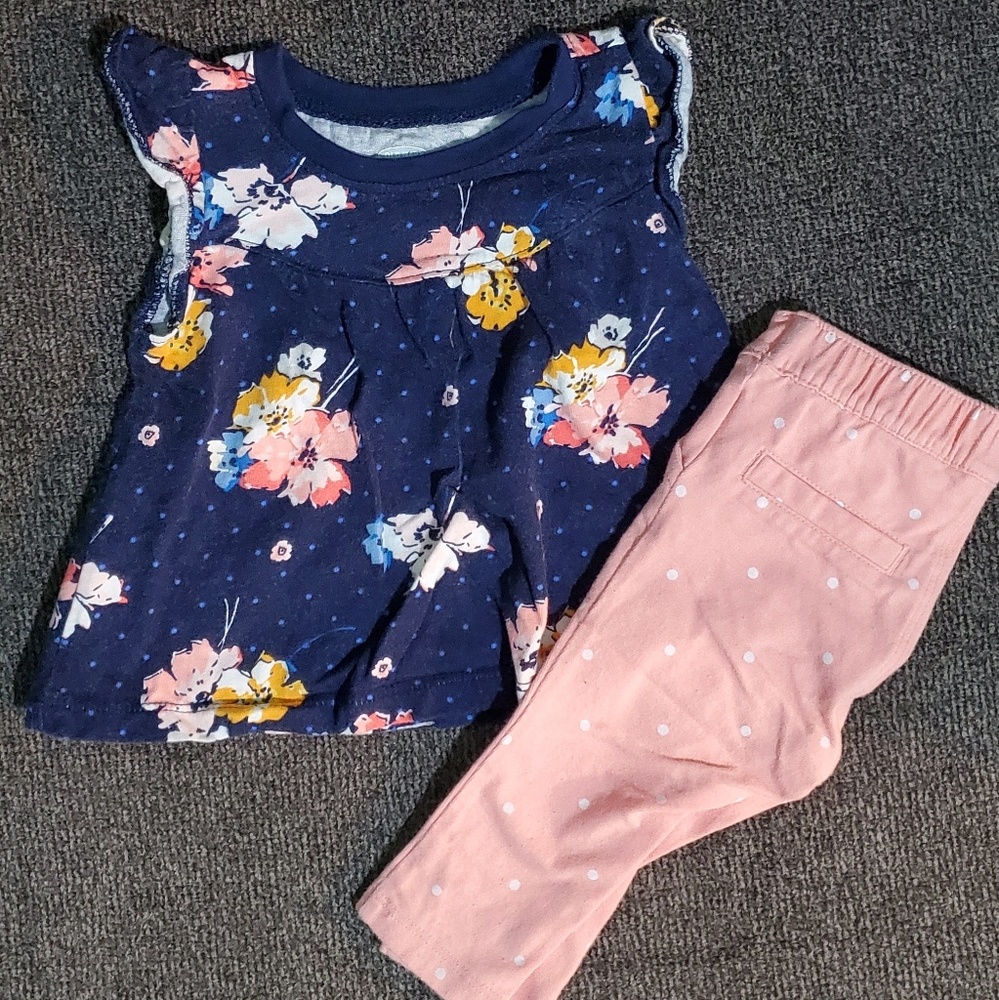 Adorable Old Navy Baby Outfit
